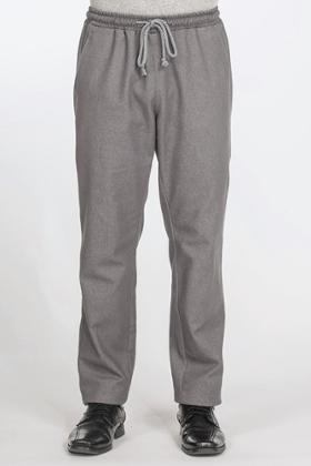 PANTALON AVEC LIEN DE SERRAGE
