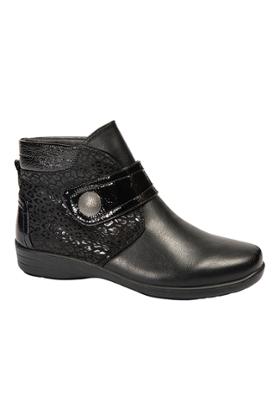 BOTTINES