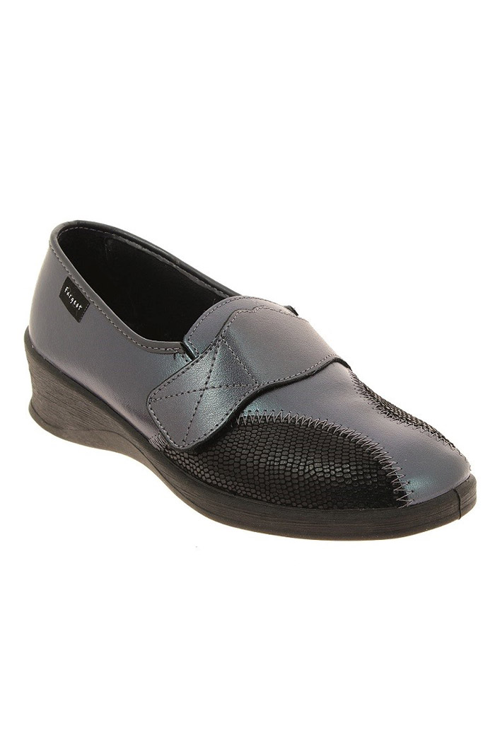 CHAUSSURE CUIR AVEC VELCRO