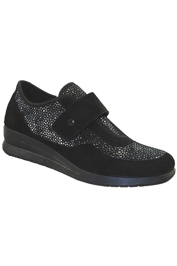 CHAUSSURES AVEC VELCRO