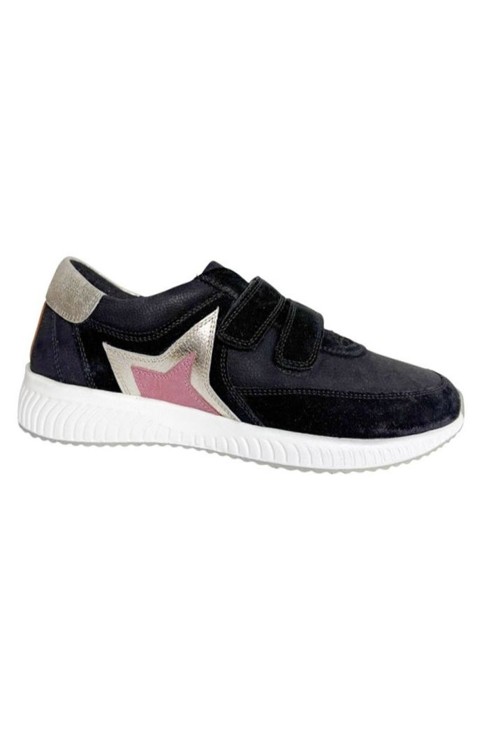 CHAUSSURES AVEC VELCRO
