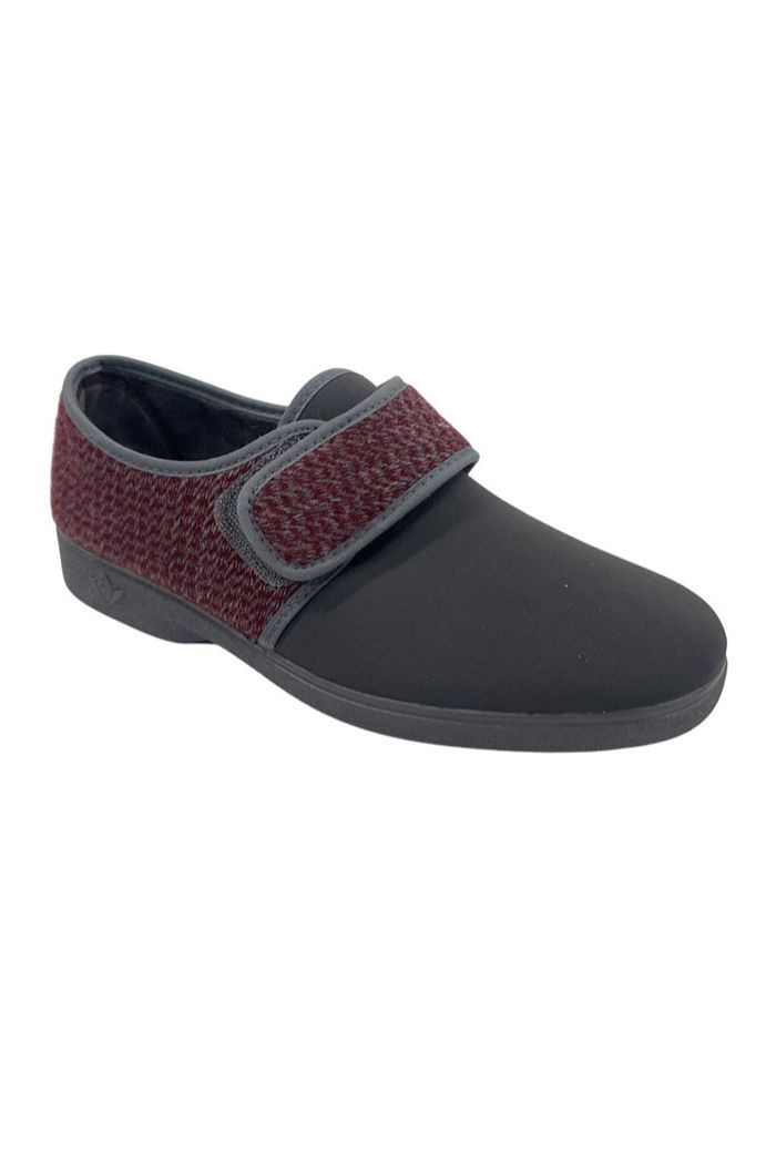 CHAUSSURES AVEC VELCRO