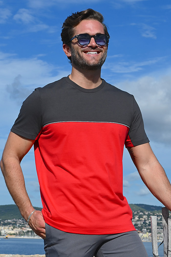 T-SHIRT