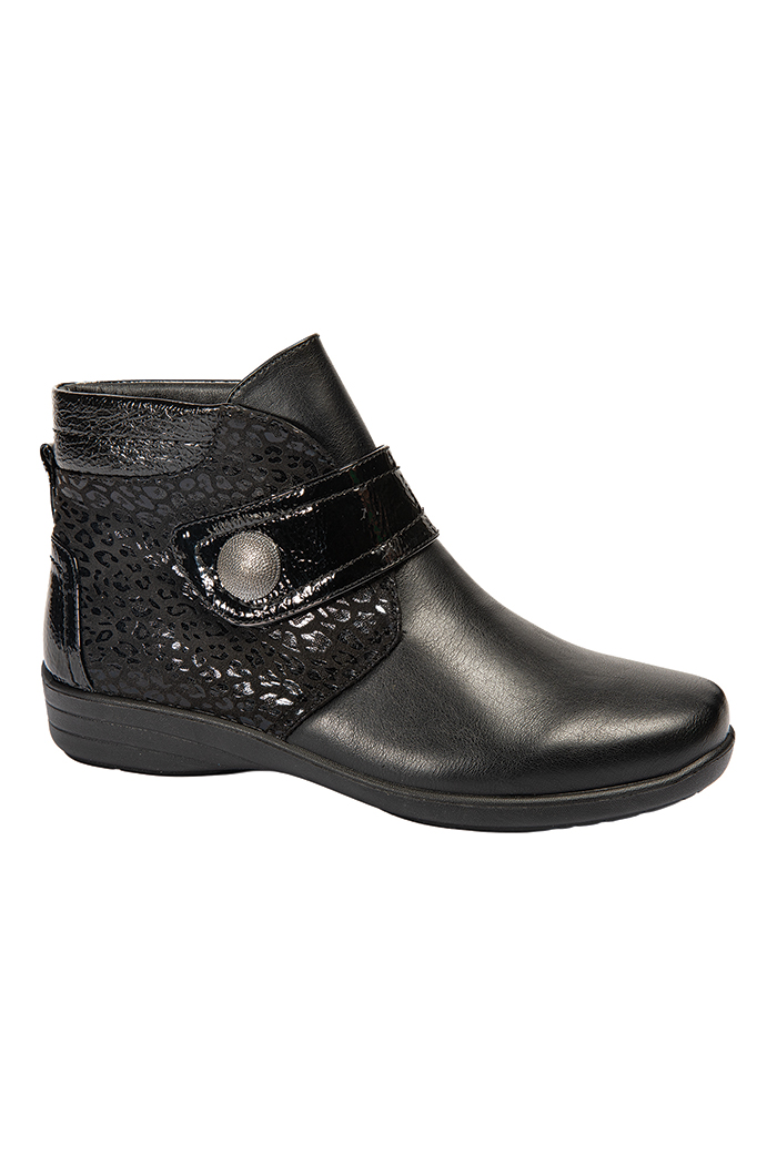BOTTINES